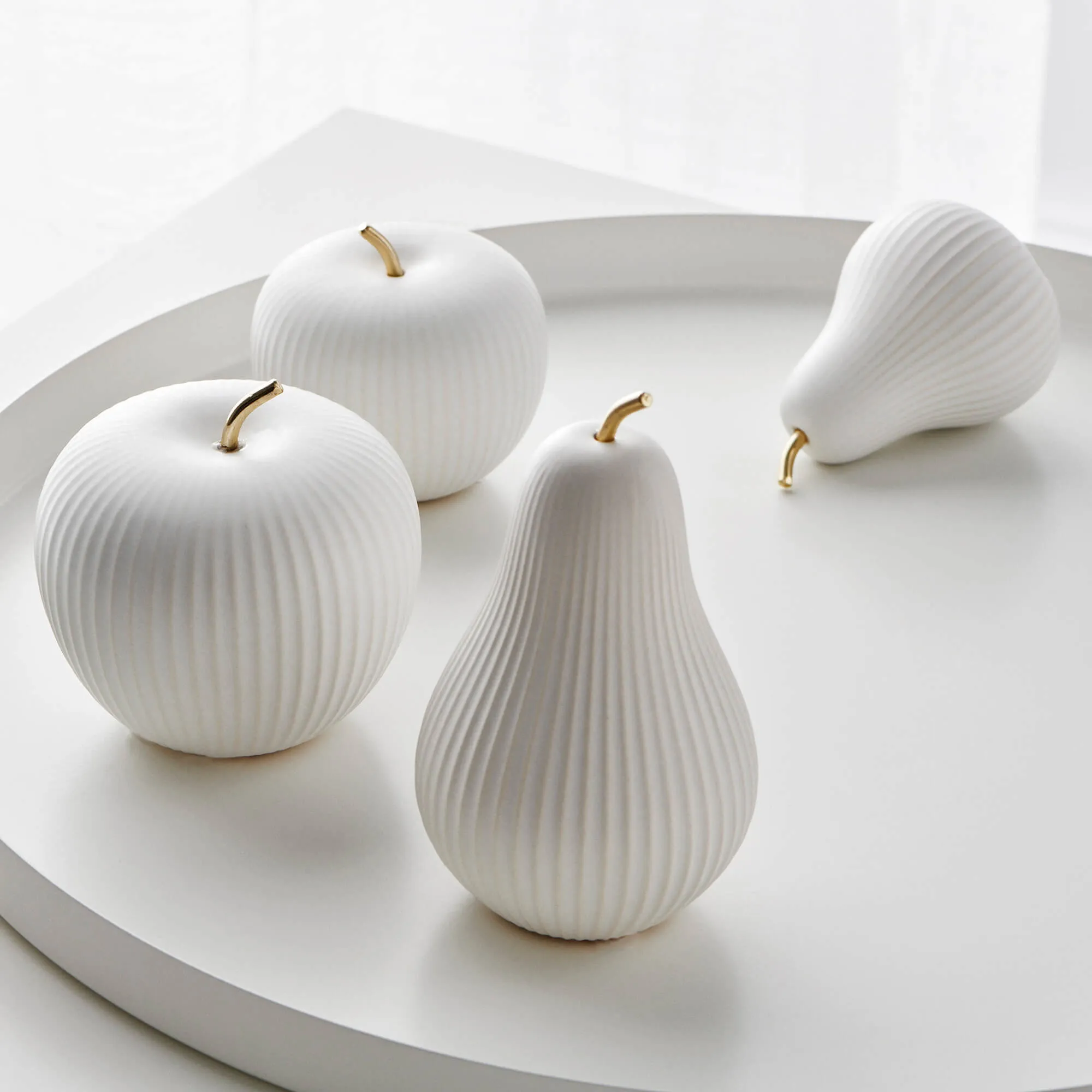 Arteriors Pear 8 x 14cm - White