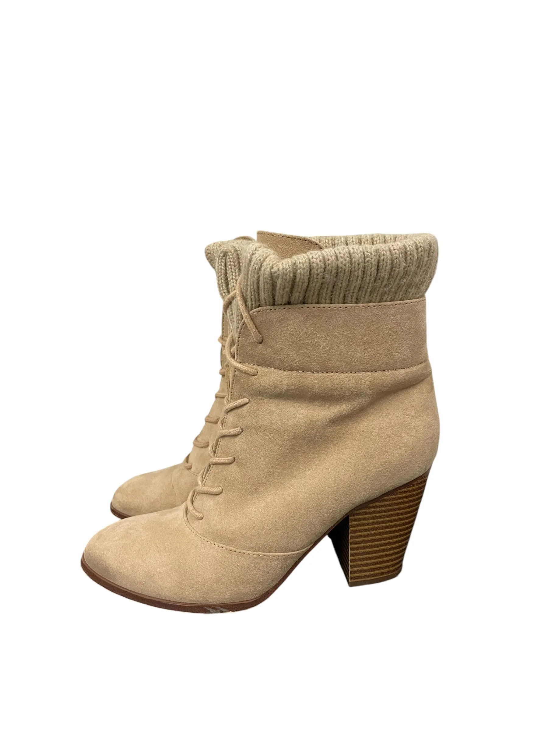 Boots Ankle Heels By Just Fab In Cream, Size: 7