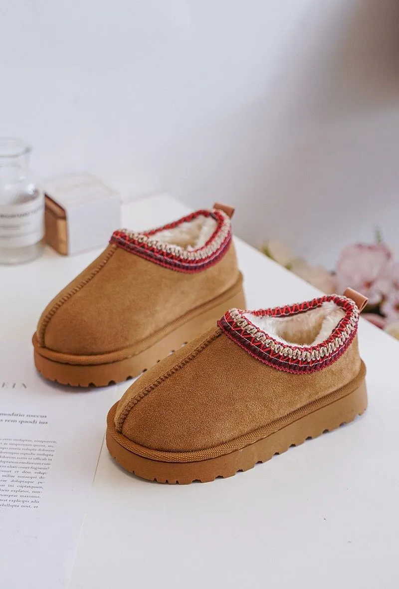 KIDS EMBROIDERY DETAIL FAUX FUR LINING SLIPPERS IN CAMEL 19-24 SIZES